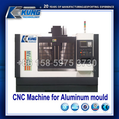 Macchina per la produzione di calzature a scarpone CNC