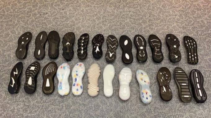 6 scarpa rotatoria Outsole della macchina a iniezione di singolo colore TPU delle stazioni sola che fa macchina